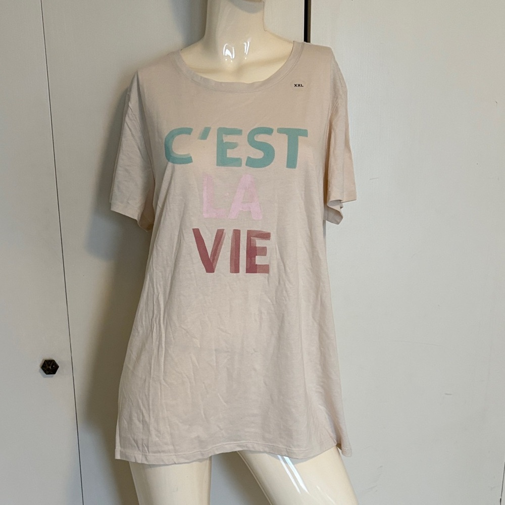 🌺SALE 5 for $20🌺GAP Beige 'C'est La Vie' Graphic Tee